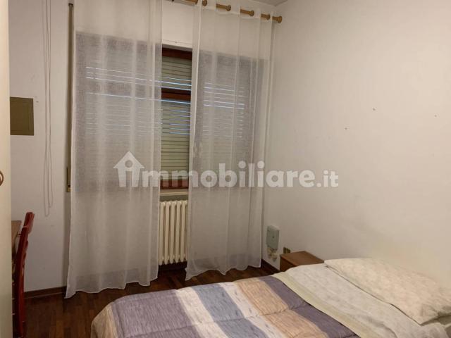 Trilocale via Galleria del Commerico 6, Centro, Macerata