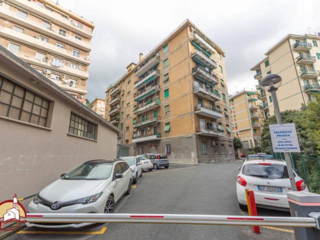 Trilocale via Gaspare Buffa 2B, Voltri, Genova