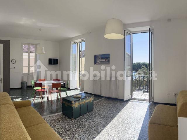 Trilocale via Genova, Centro, Diano Marina