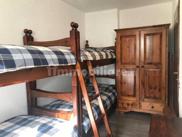 Trilocale via Giosuè Carducci 45, Centro, Madesimo