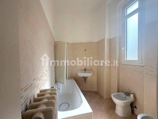 Trilocale via Giosuè Carducci 12, Sant'Ambrogio, Milano
