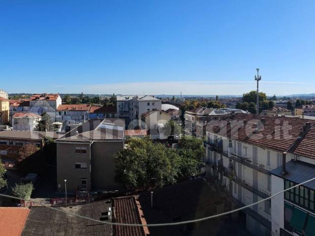 Trilocale via Giovanni Pascoli, Corso alla Vittoria Parco della Resistenza, Asti