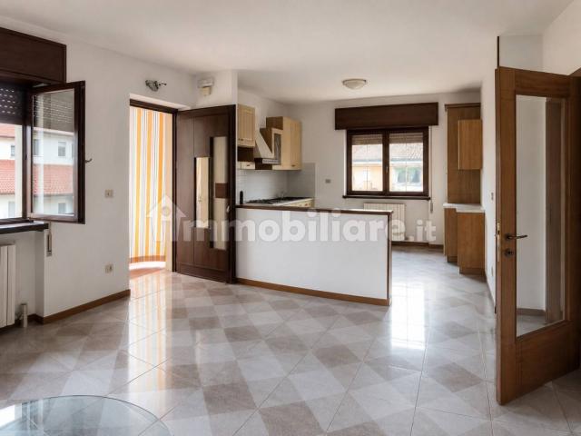 Trilocale via giovanni pascoli, Santo Stefano Bonaldo, Zimella