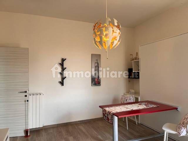 Trilocale via Giovannipoli 148, Garbatella, Roma