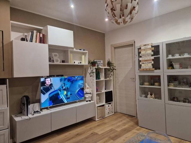 Trilocale via Giuditta Tavani, Sampierdarena, Genova 75m² Gênes