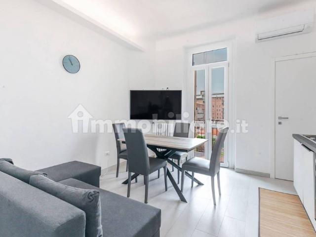 Trilocale via Giulio Belinzaghi 6, Farini, Milano