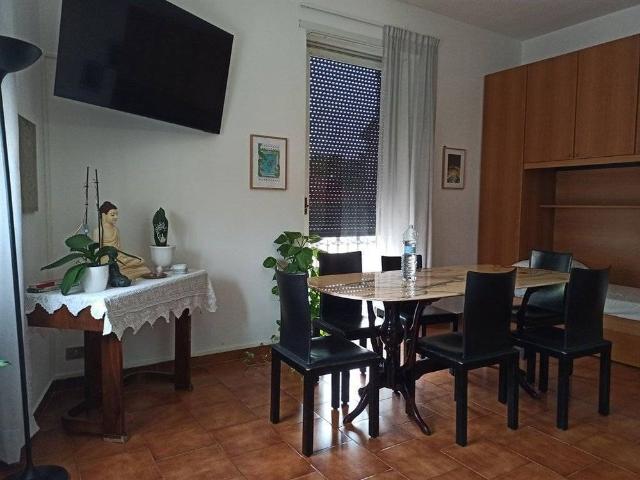 Trilocale via Giulini 7, San Biagio, Monza