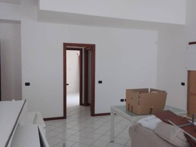 Trilocale via Giuseppe Mazzini, Centro Storico Corso Trieste, Caserta