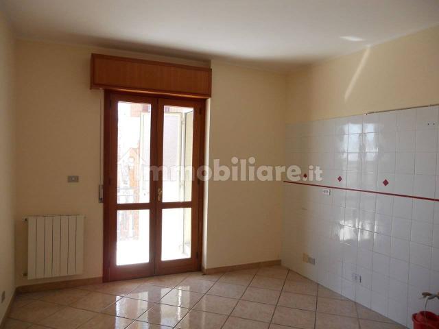 Trilocale via Giuseppe Garibaldi 65, Centro, Carlentini