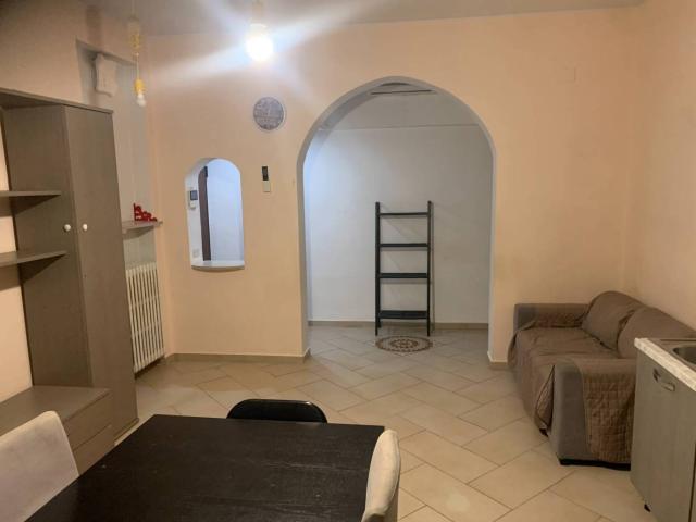 Trilocale via Giuseppe Garibaldi 9, Centro, Cornaredo