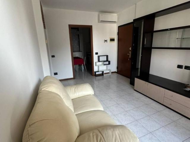 Trilocale via Giuseppe Garibaldi 3, Centro, Paullo