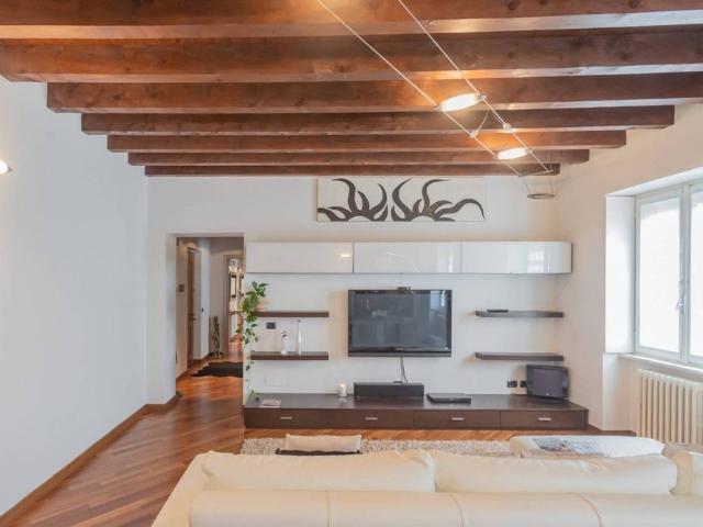 Trilocale via Giuseppe Gorio 19, Valduce Crispi, Como