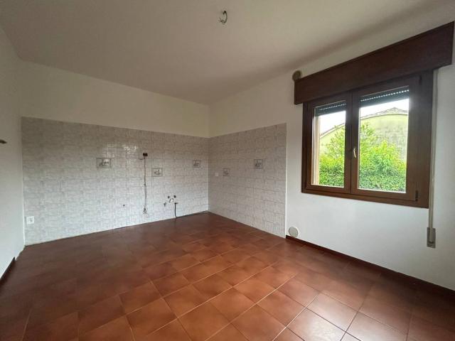 Trilocale via Giuseppe Romita, Centro, Romano d'Ezzelino
