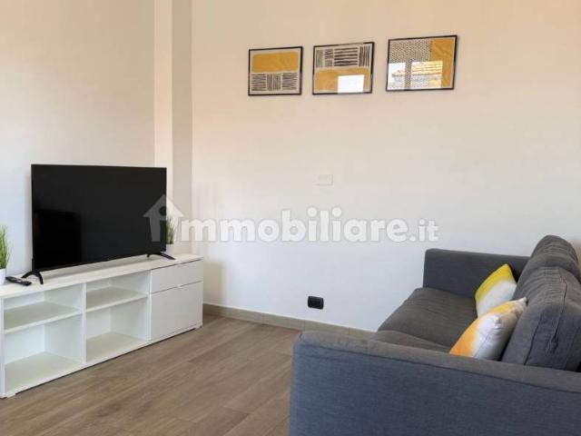 Trilocale via Golfo degli Aranci 19, Ponte Nuovo, Milano