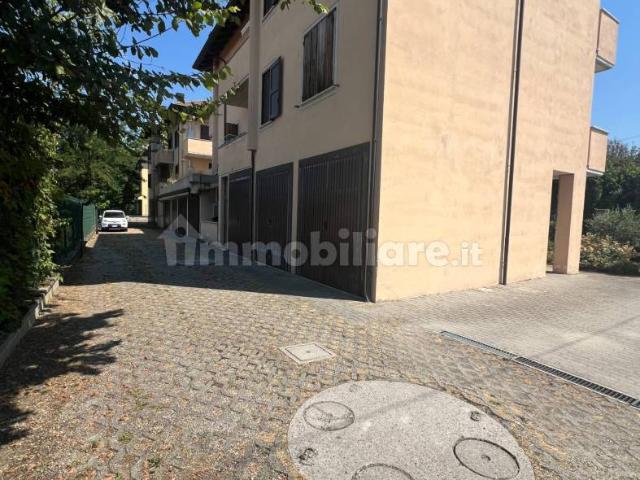 Trilocale via Gravellona 69, Piccolini, Vigevano