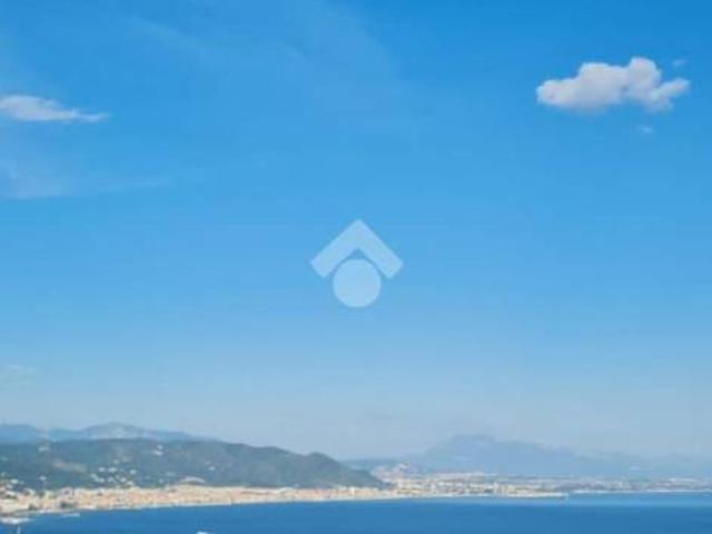 Trilocale via I Turino 15, Raito, Vietri sul Mare