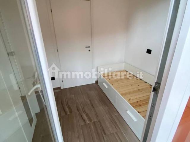 Trilocale via Ippolito Nievo 4, Cederna, Monza