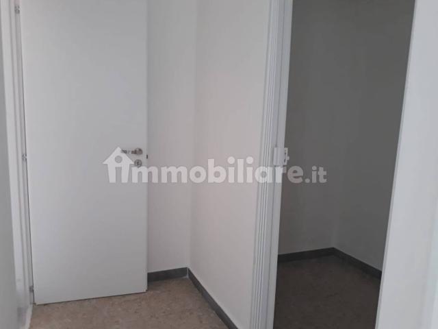 Trilocale via Japigia 10, Italia Montegranaro, Taranto