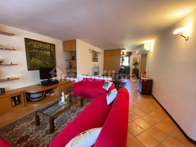 Trilocale via Luigi Einaudi 29, Centro, Bardonecchia