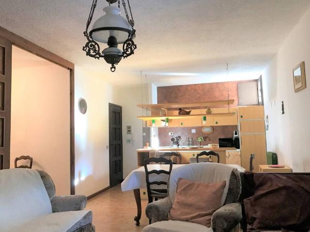 Trilocale via La Rho 7, Centro, Bardonecchia