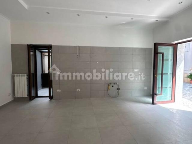 Trilocale via Limitone, Frattamaggiore