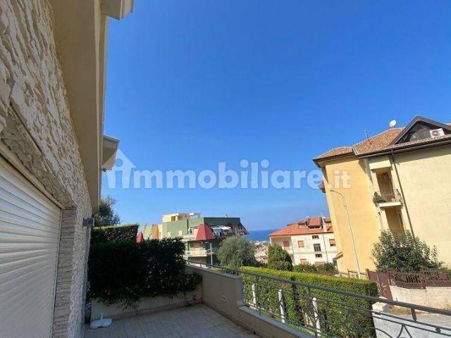 Trilocale via Longobardi 1, Vibo Marina, Vibo Valentia