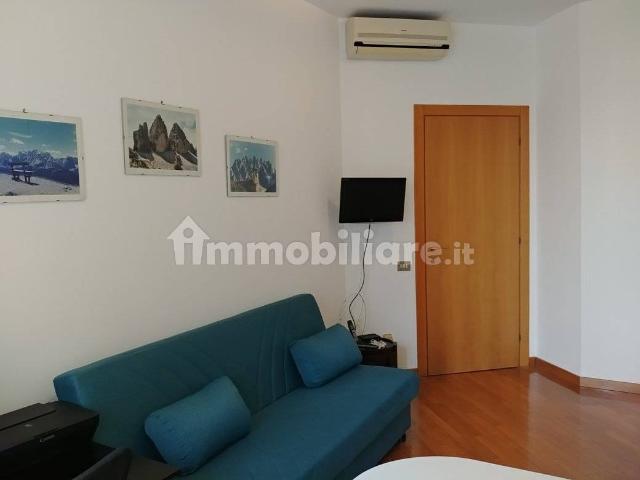 Trilocale via Puecher Gian Carlo, Turro, Milano