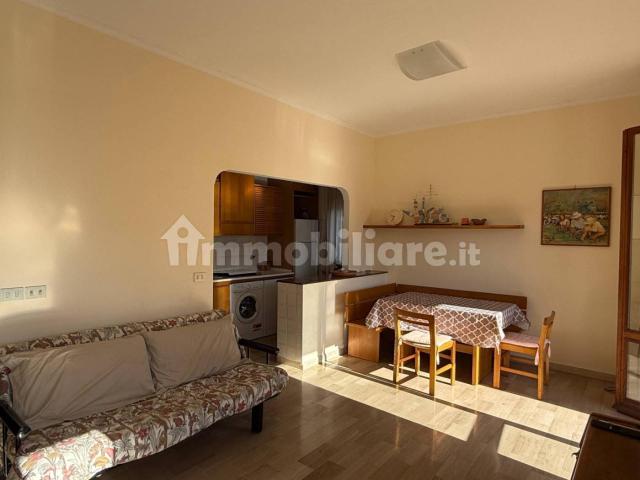 Trilocale via Patrioti 95, Albenga