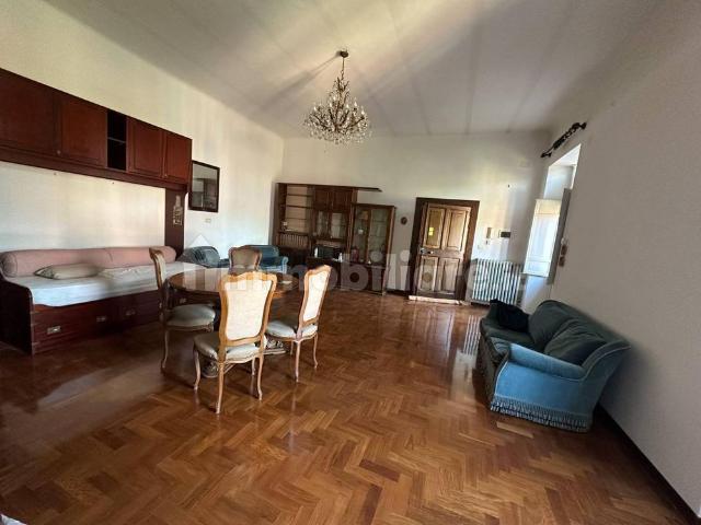 Trilocale via Pennina, Rieti