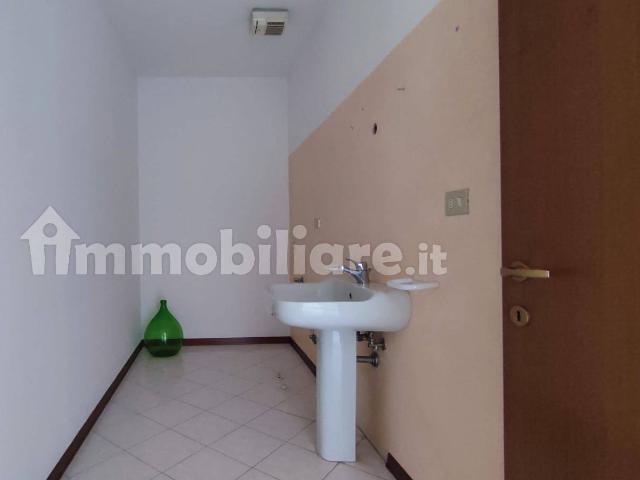 Trilocale via Pesa 1/A, Centro, Montebello Vicentino