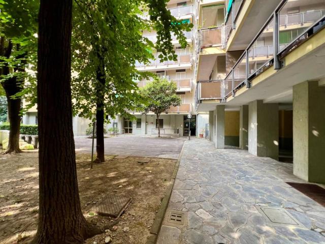 Trilocale via per Vimodrone 5, San Giuliano, Cologno Monzese