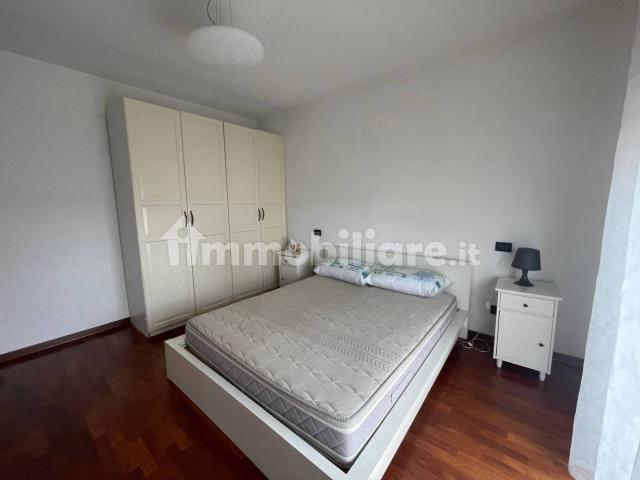 Trilocale via Piave 21, Centro, Dolo