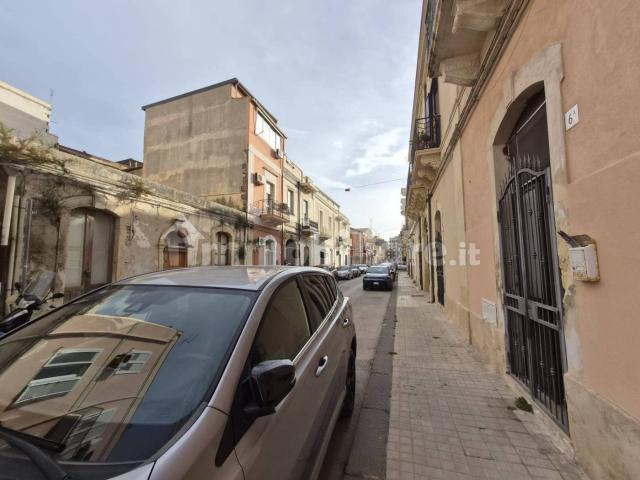 Quadrilocale via Pindaro 8, Gelone Cadorna, Siracusa
