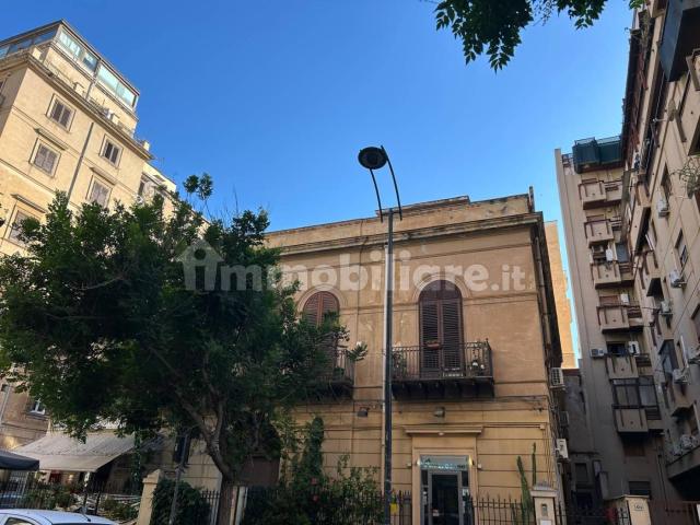Trilocale via Principe di Villafranca 42, Politeama Ruggiero Settimo, Palermo