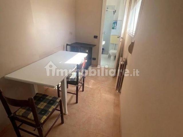 Trilocale via Ruggiero Settimo, Politeama Ruggiero Settimo, Palermo