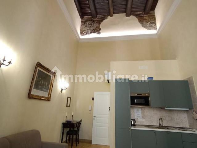 Trilocale via Raimondo de Sangro di Sansevero 11, Centro Storico, Napoli