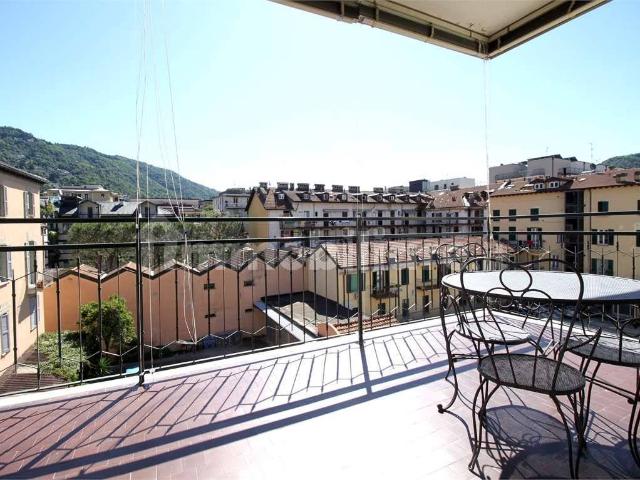 Trilocale via Rezia, 8, Borghi, Como