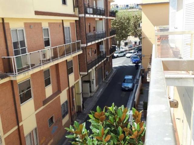 Trilocale via Risorgimento 28, Centro, Nettuno