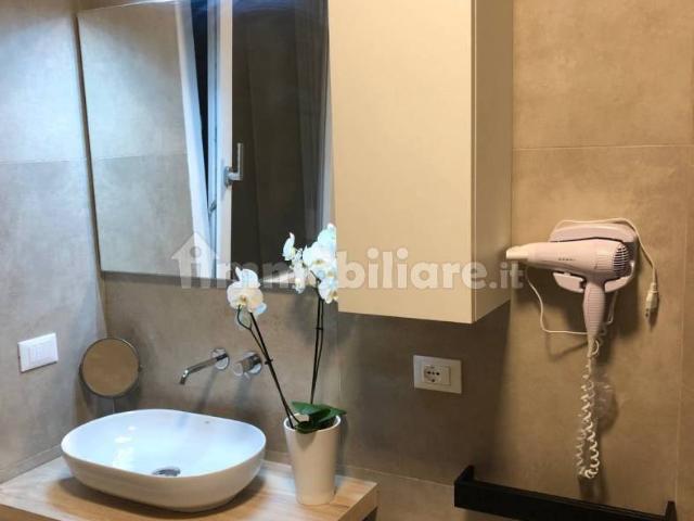 Trilocale via Rivoli 12, Desenzano Centro, Desenzano del Garda