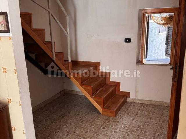Trilocale via Roma 158, Centro, Bellegra