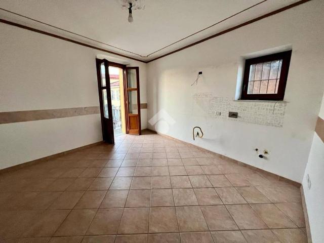 Trilocale via Roma 1, Centro, Montechiaro d'Asti