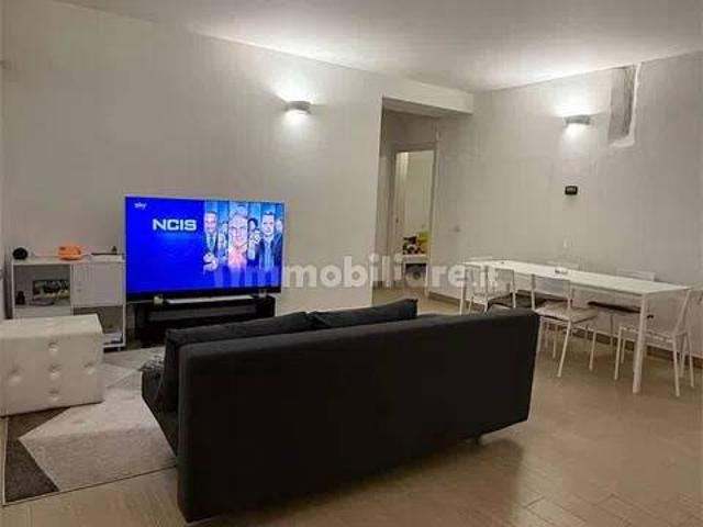 Trilocale via Roma, 33, Centro, Sesto Calende