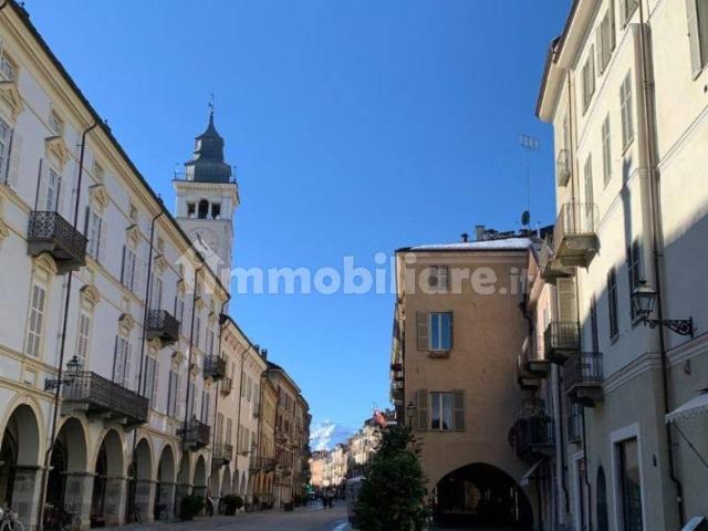 Trilocale via Roma, Centro Storico, Cuneo