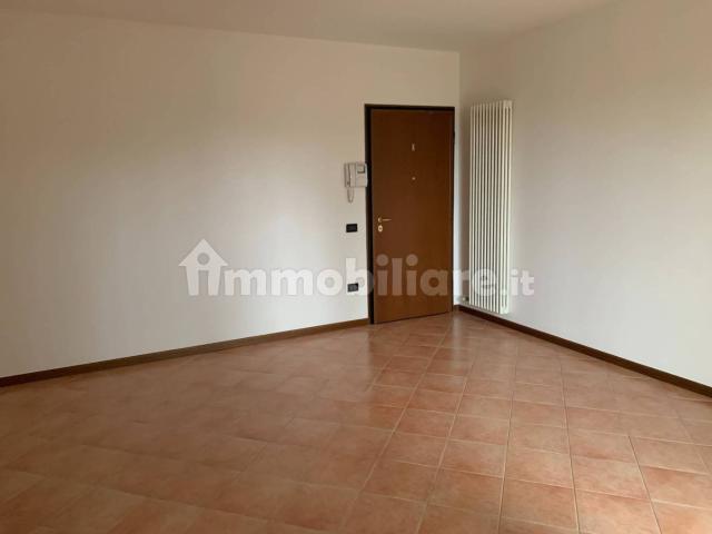 Trilocale via Roma, Centro, Torri di Quartesolo