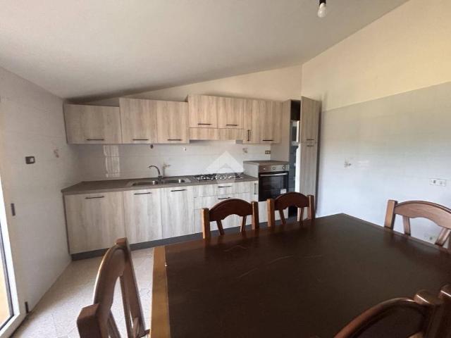 Trilocale via Roma, Centro, Villa Latina