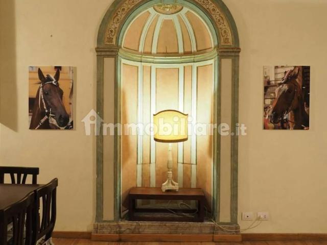 Trilocale via Roma, Porta Romana, Siena