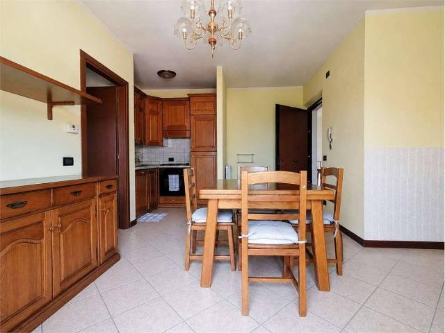 Trilocale via romana, 35, Badia Pozzeveri, Le Corti, Altopascio