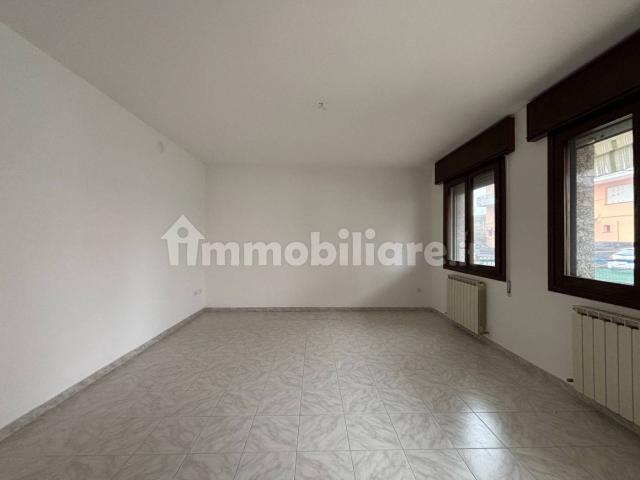 Trilocale via Romea 87A, Centro, Taglio di Po