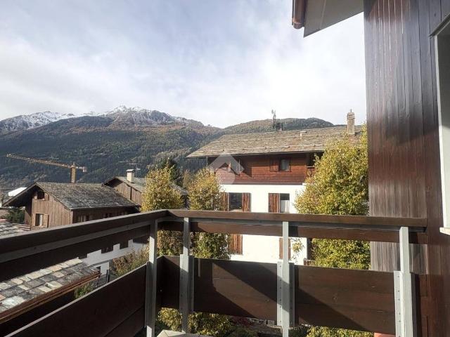 Trilocale via stelvio 21, Centro, Bormio
