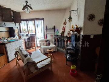 Trilocale via San Vito 1, Rivisondoli